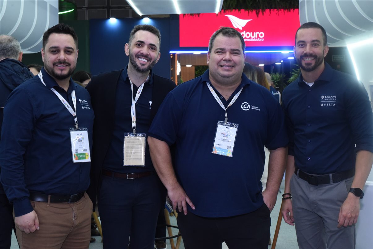 Artur Luiz Andrade, da PANROTAS, Luiz Strauss, da Abav-RJ, Fabiano Camargo, da Braztoa, Marco Ferrazz, da Clia Brasil, e Marcelo Oliveira, da CMO Advogados