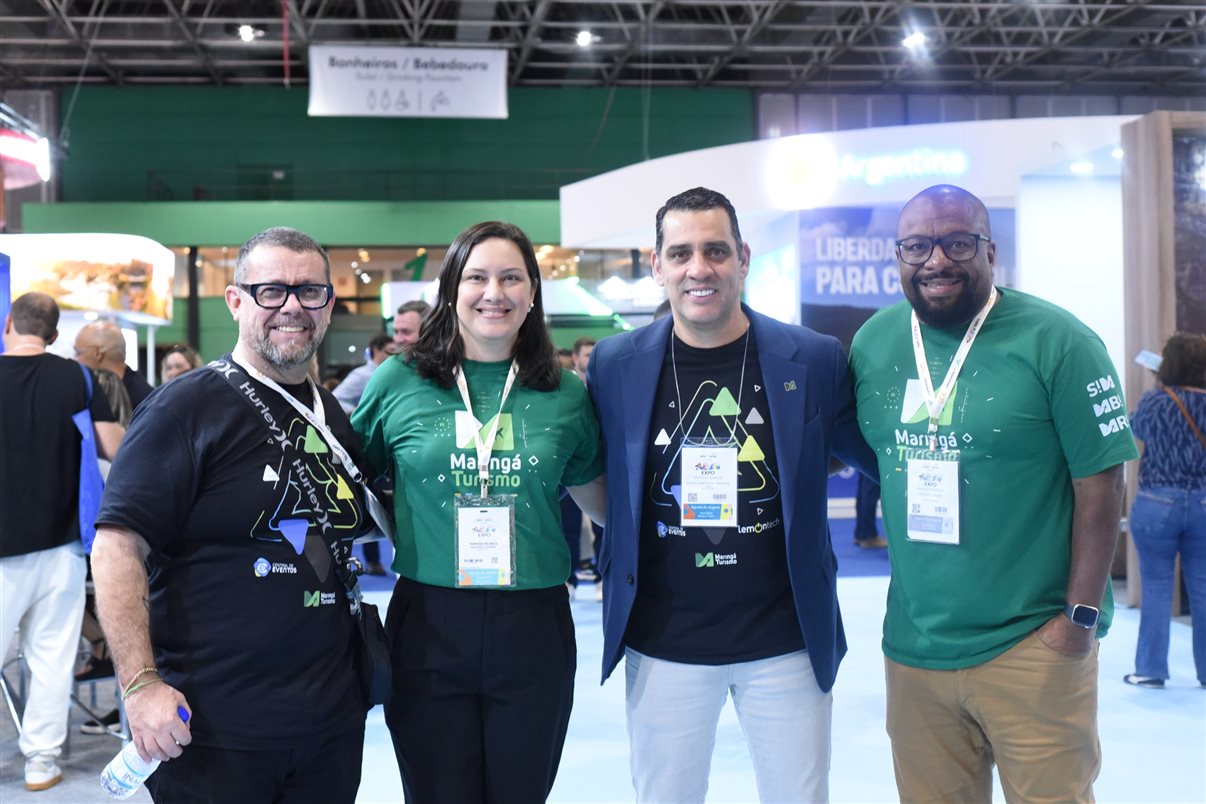 Artur Luiz Andrade, da PANROTAS, Luiz Strauss, da Abav-RJ, Fabiano Camargo, da Braztoa, Marco Ferrazz, da Clia Brasil, e Marcelo Oliveira, da CMO Advogados