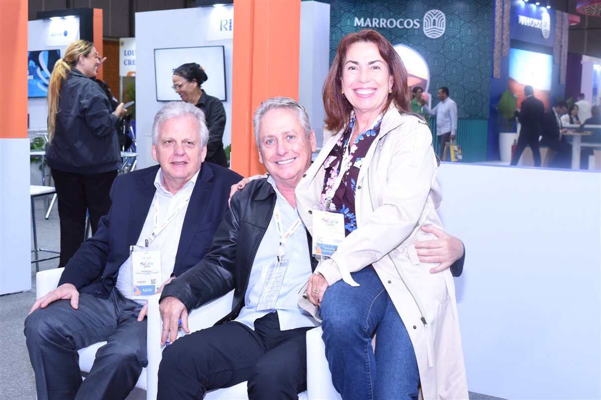 Artur Luiz Andrade, da PANROTAS, Luiz Strauss, da Abav-RJ, Fabiano Camargo, da Braztoa, Marco Ferrazz, da Clia Brasil, e Marcelo Oliveira, da CMO Advogados