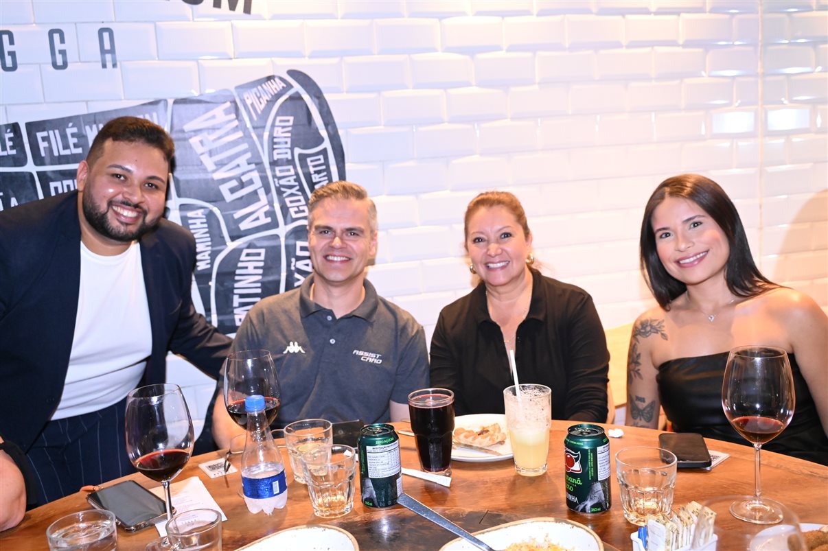 Vivi Amaral,  Paula Rorato, Barbara Saitow, da CVC Corp 
