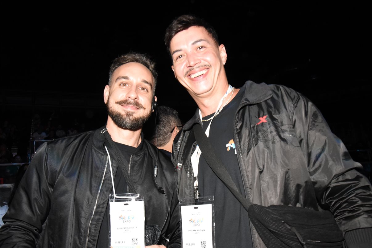 Nelson Guanabara e Isadora, da Furk Tech