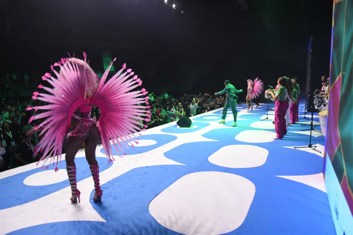 Nelson Guanabara e Isadora, da Furk Tech