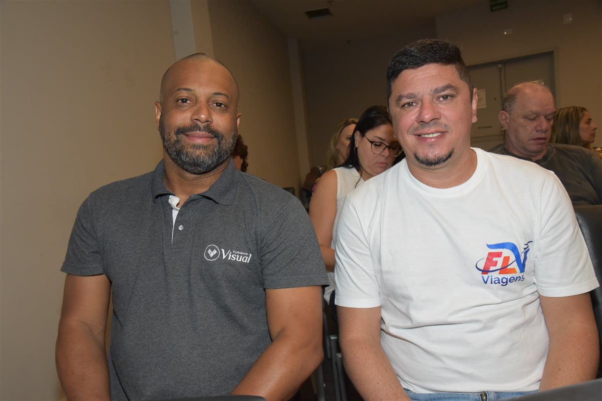 Hugo Lagares, da Visual Turismo, e Rafael Galann, da Surland