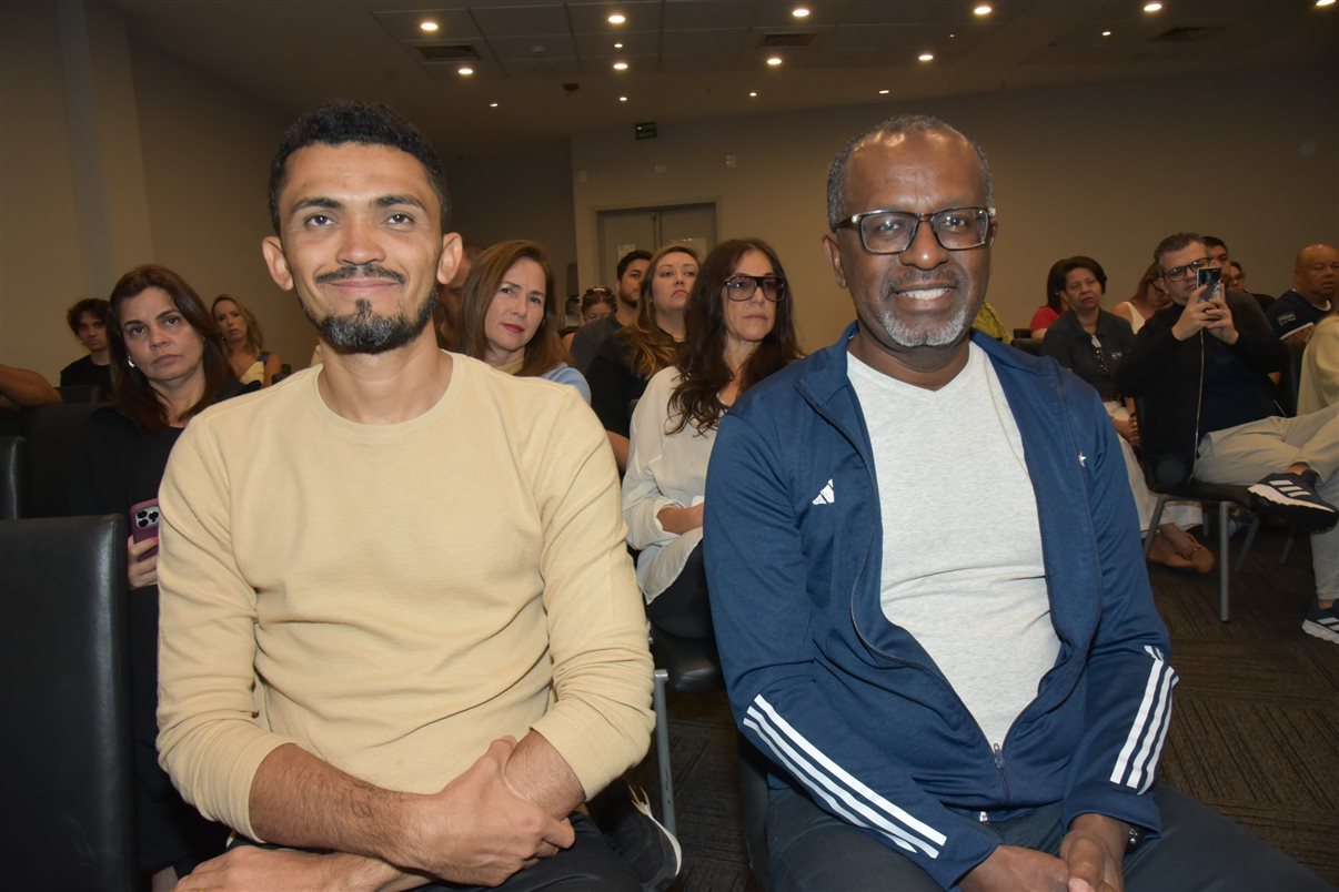 Hugo Lagares, da Visual Turismo, e Rafael Galann, da Surland