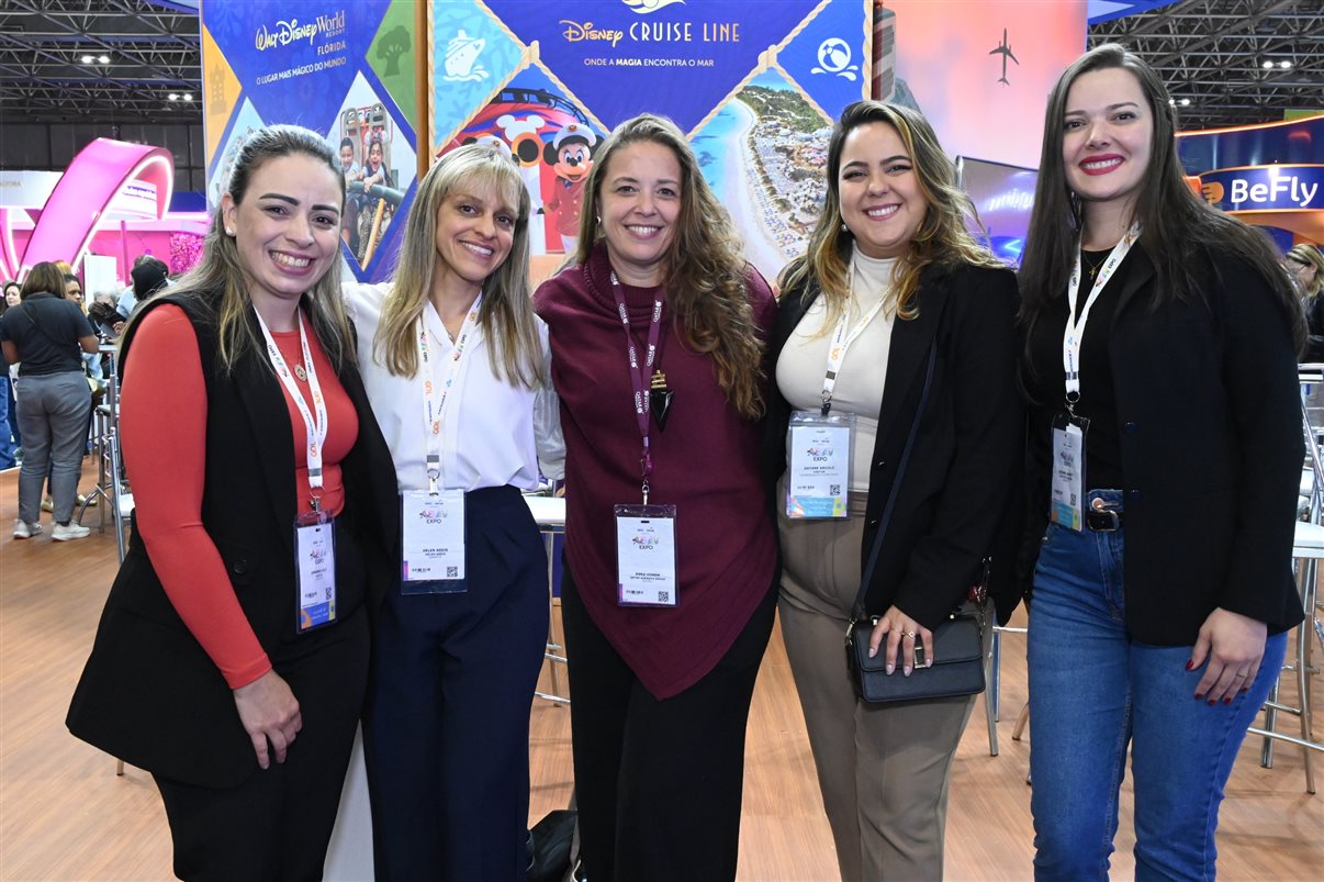 Patricia Ribeiro, Christina Rached, Annette Taeuber, Cristina Martins e Monica Nardo, do Lufthansa Group