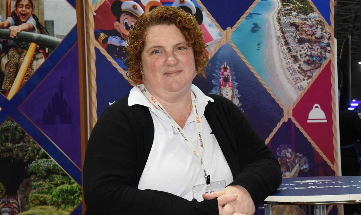 Rebecca Meadows, diretora executiva da AirlinePros, que representa a Taag no Brasil