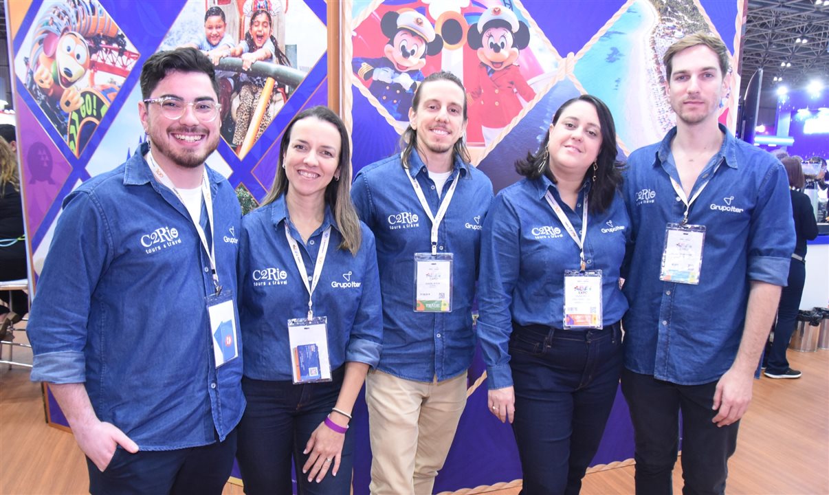 Matheus Maklister, Camilla Vianna, Daniel Stein, Taiane Penedo e Thiago Garanhani, da C2Rio