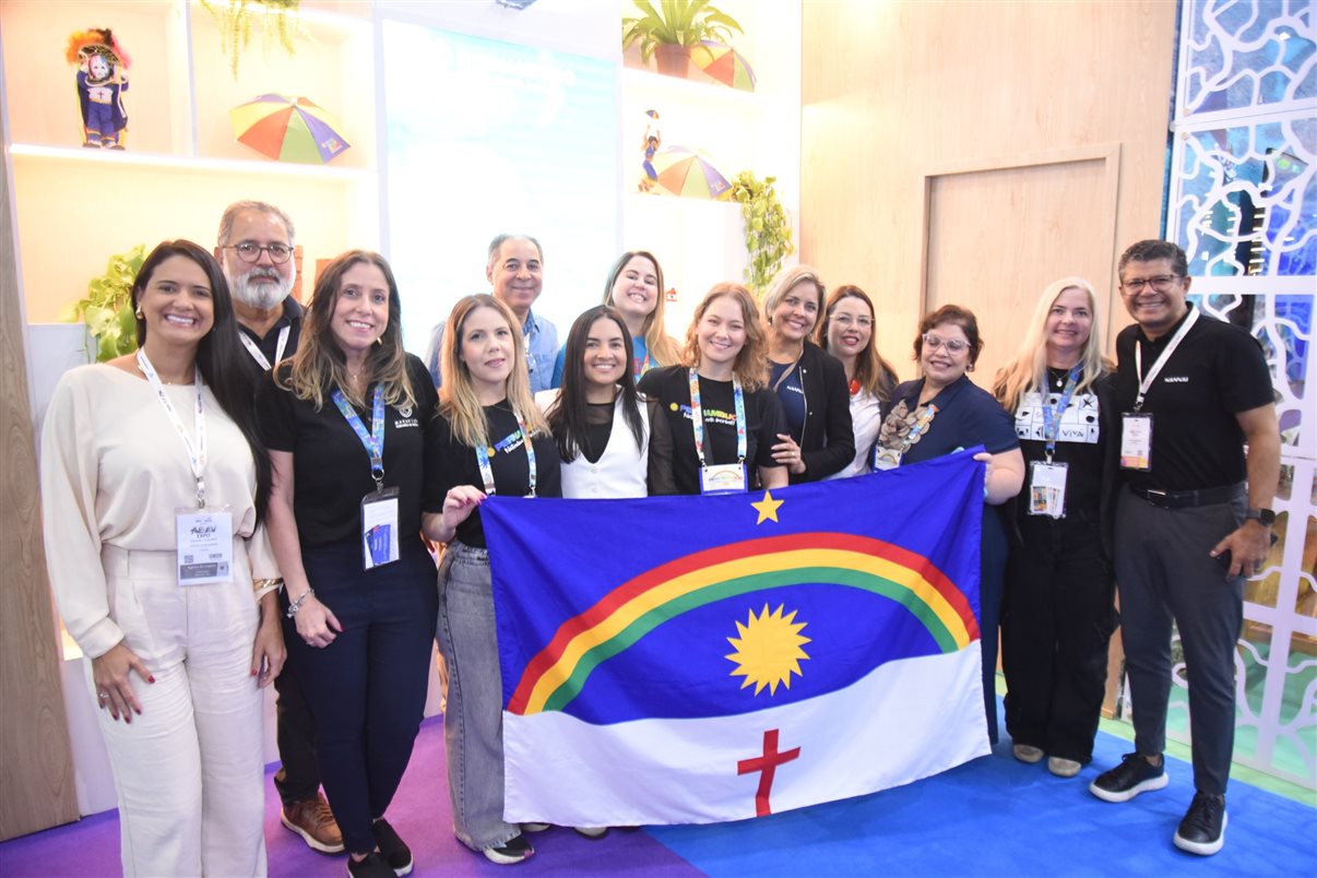 Anay Gremaud, do Enjoy Punta del Este, Paula Alves, do Ministério do Turismo do Uruguai, Giovanna Paulineli, da Orinter, Paula Alves, do Ministério do Turismo do Uruguai, e Jorge Souza, da Orinter 