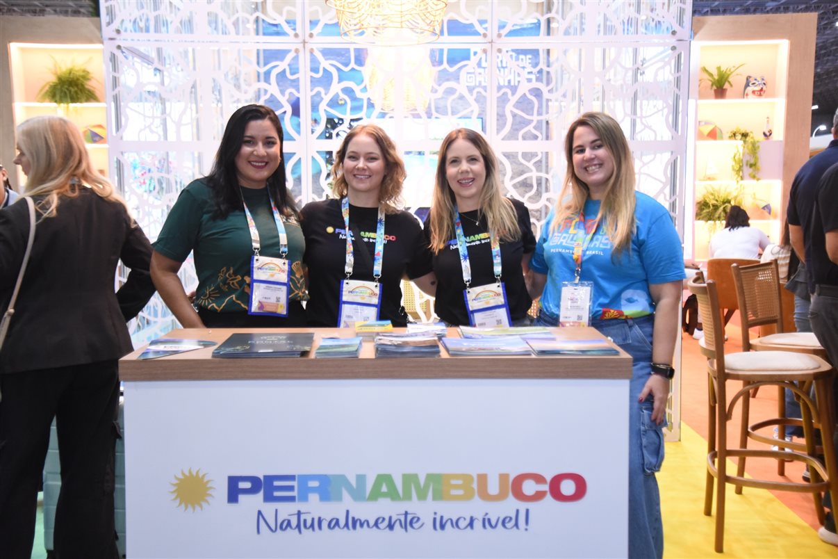 Anay Gremaud, do Enjoy Punta del Este, Paula Alves, do Ministério do Turismo do Uruguai, Giovanna Paulineli, da Orinter, Paula Alves, do Ministério do Turismo do Uruguai, e Jorge Souza, da Orinter 