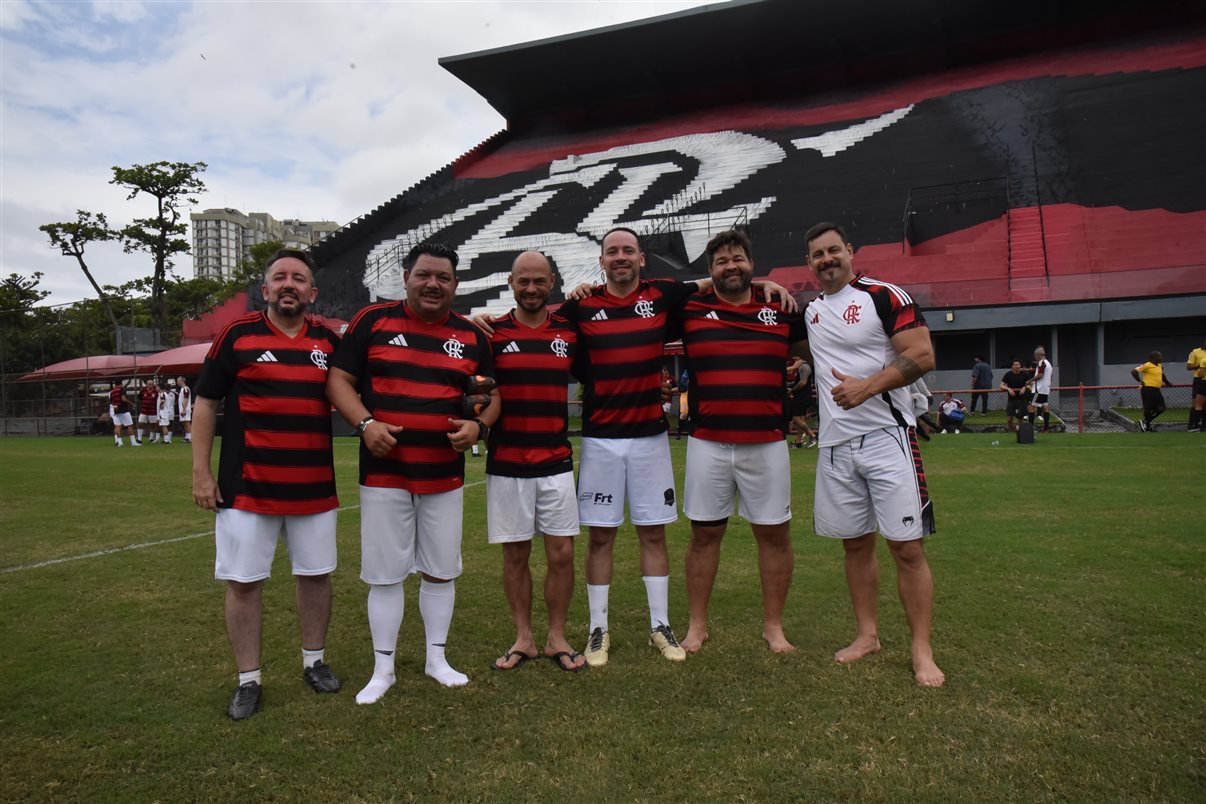 O ex-jogador Valber com Alexandre Camargo, da Assist Card