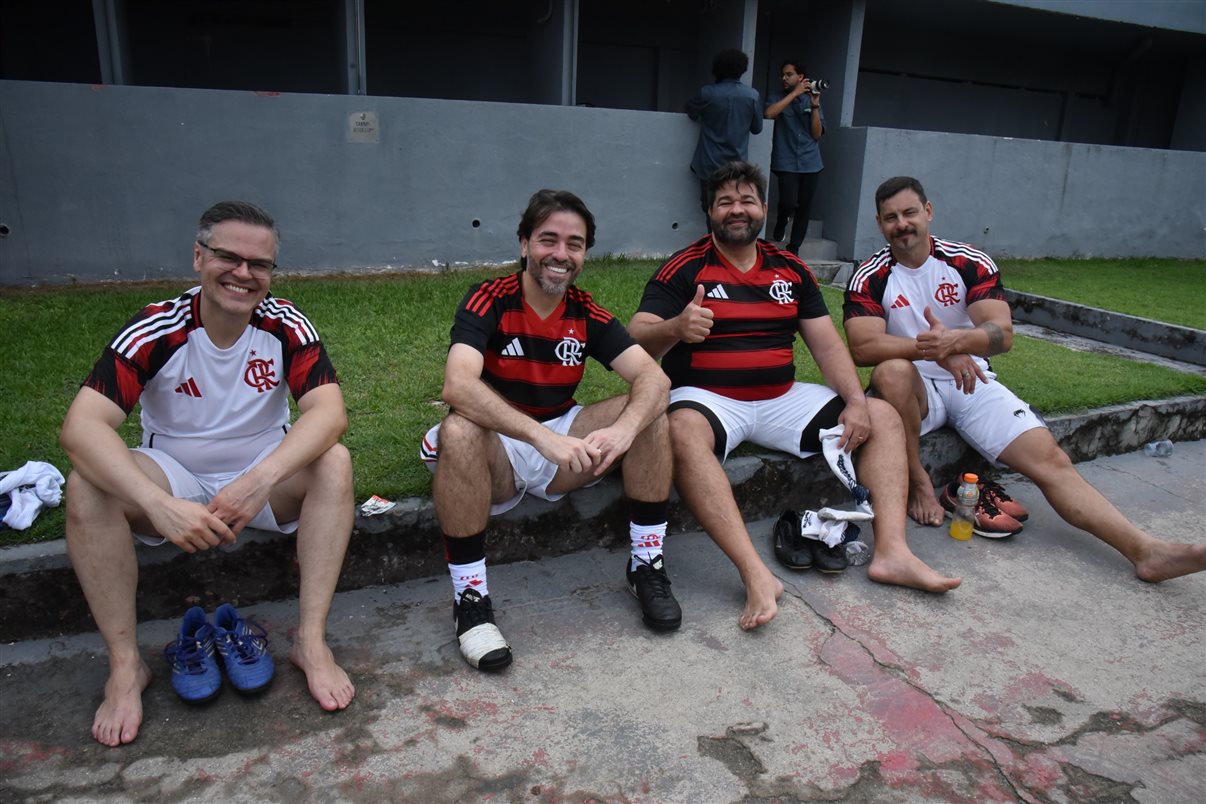 O ex-jogador Valber com Alexandre Camargo, da Assist Card
