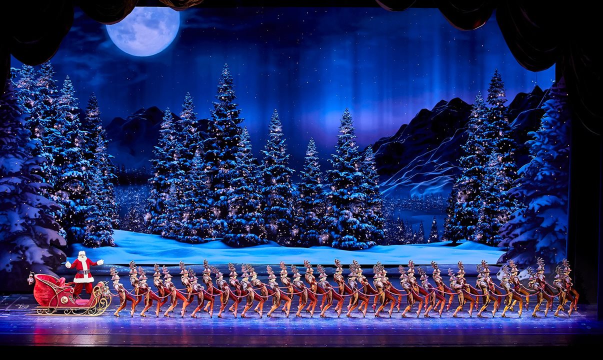 Apresentações das Rockettes ocorrem há nada menos do que 100 anos e são vistas por mais de um milhão de pessoas a cada temporada