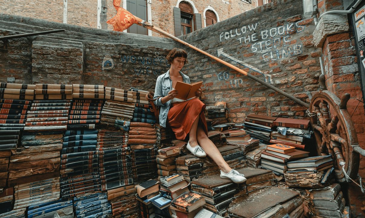 76% dos brasileiros já fizeram ou considerariam fazer uma viagem inspirada pela literatura