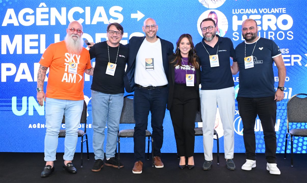 Duda Slud, da Unav, entre Élis Rodrigues, da Skyteam, Fabio Lima, da Coris, Luciana Volante, da Hero, Roberto Sanches, da Orinter, e Leandro Roberto, da Visual