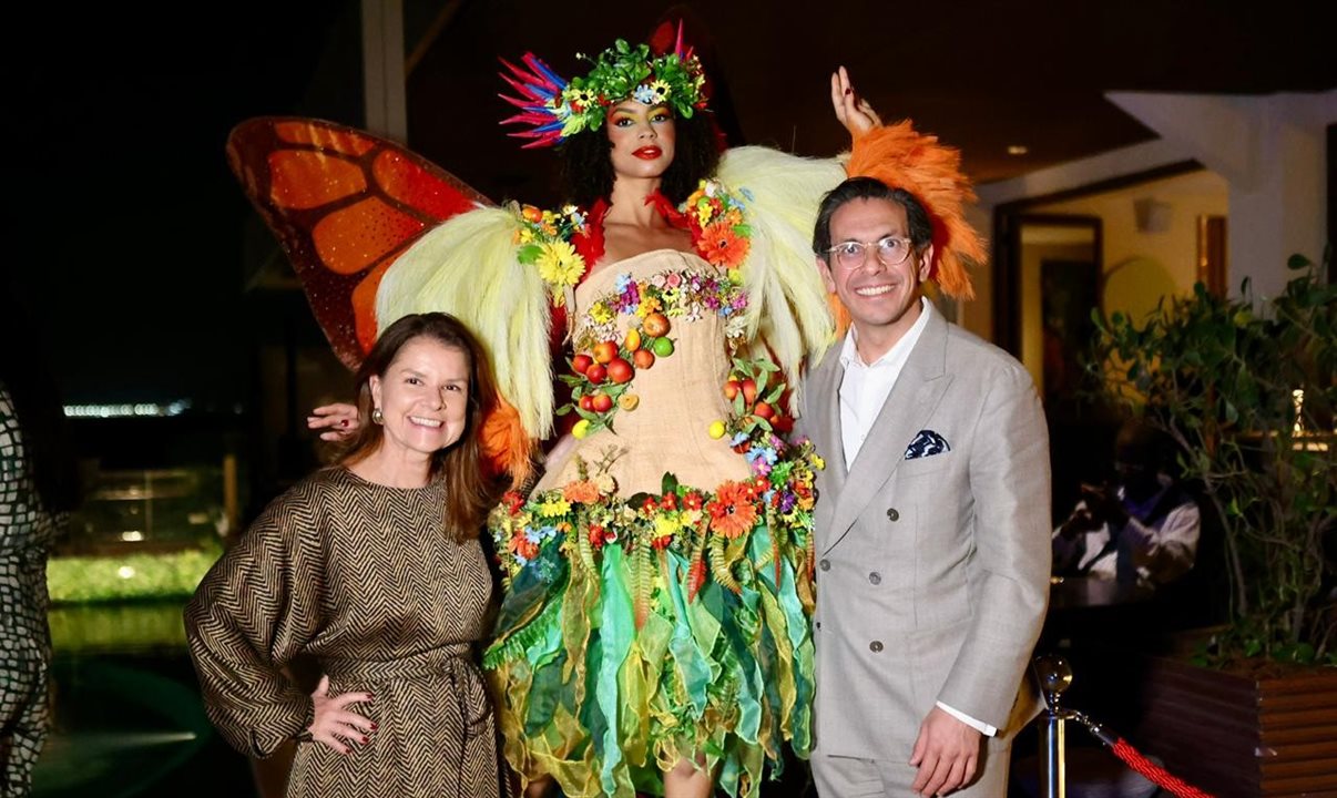 Cluster Luxo da Accor no Rio: Patricia Costa, diretora de Vendas e Marketing, e Netto Moreira, diretor-geral, no coquetel de abertura do Virtuoso On Tour no Fairmont