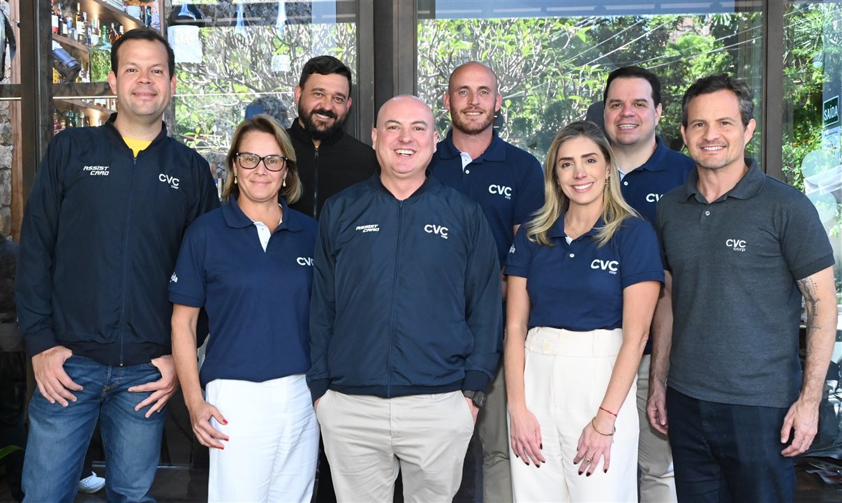 Fabio Mader, vice-presidente de Produtos & Revenue Management, com seu time composto por Rodrigo Galvão, Renata Cenni, Daniel de Almeida, Marcos Pessuto, Paula Rorato, Daniel Bressan e Renzo Mello, da CVC Corp