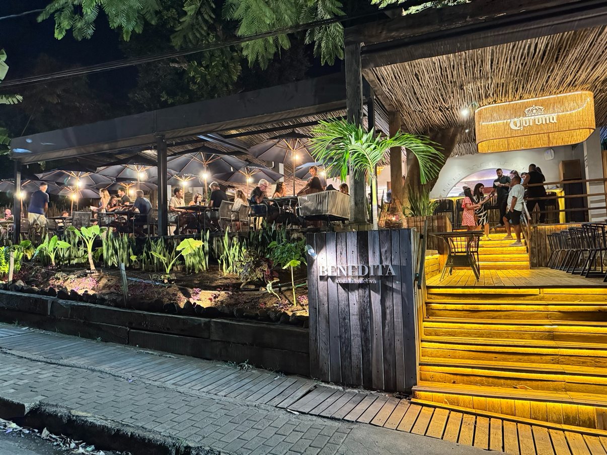 Restaurante Benedita em Fernando de Noronha
