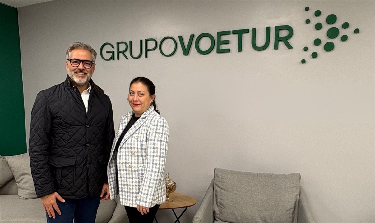 Humberto Cançado com Carolina Gaete, diretora comercial e Parcerias Globais