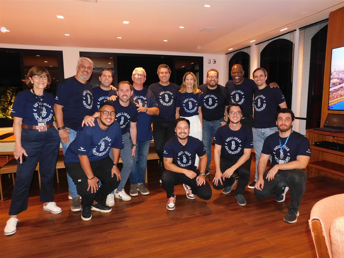 Time da Ancoradouro no coquetel de encerramento do evento, realizado no rooftop do prédio da empresa