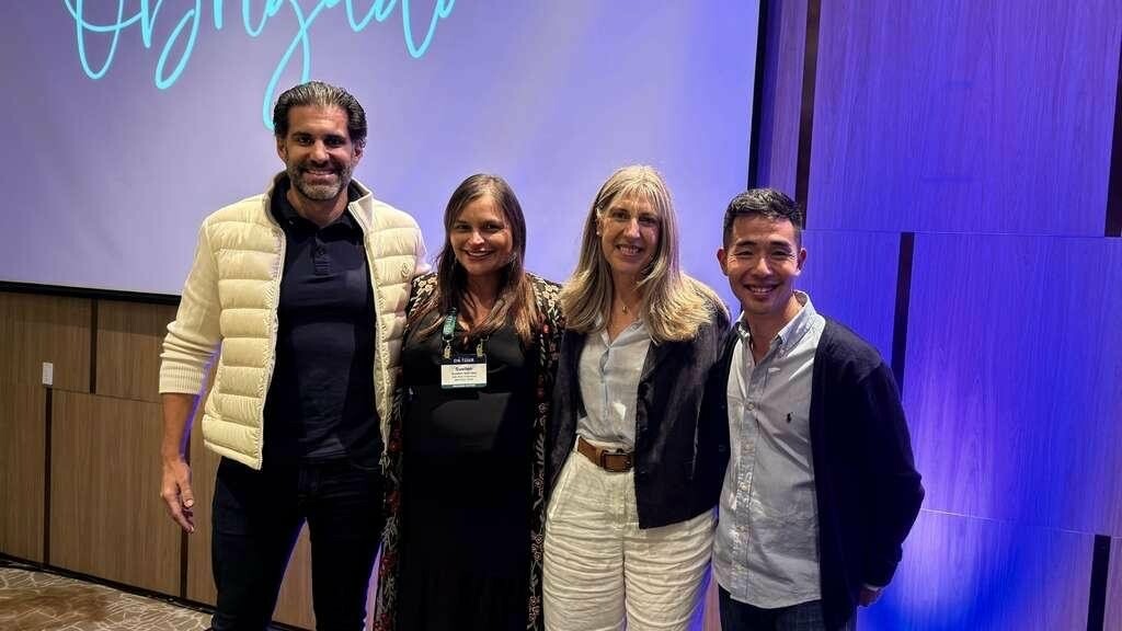 Rafael Buffara e Suellen Mendes, da Sete Mares, Angeles Yugdar, gerente-geral da Virtuoso para América Latina, e Guilherme Ishikawa, da Sete Mares