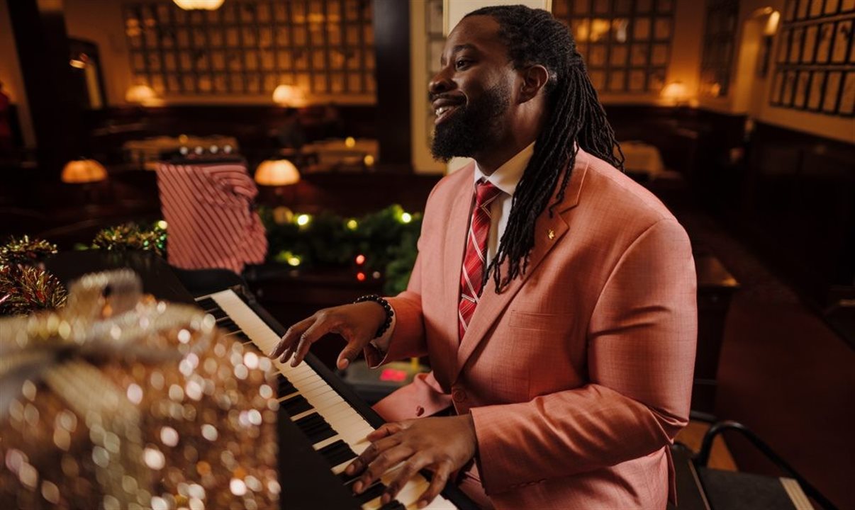 Jazzy Holidays oferece um refúgio dentro da atmosfera natalina do Jollywood Nights