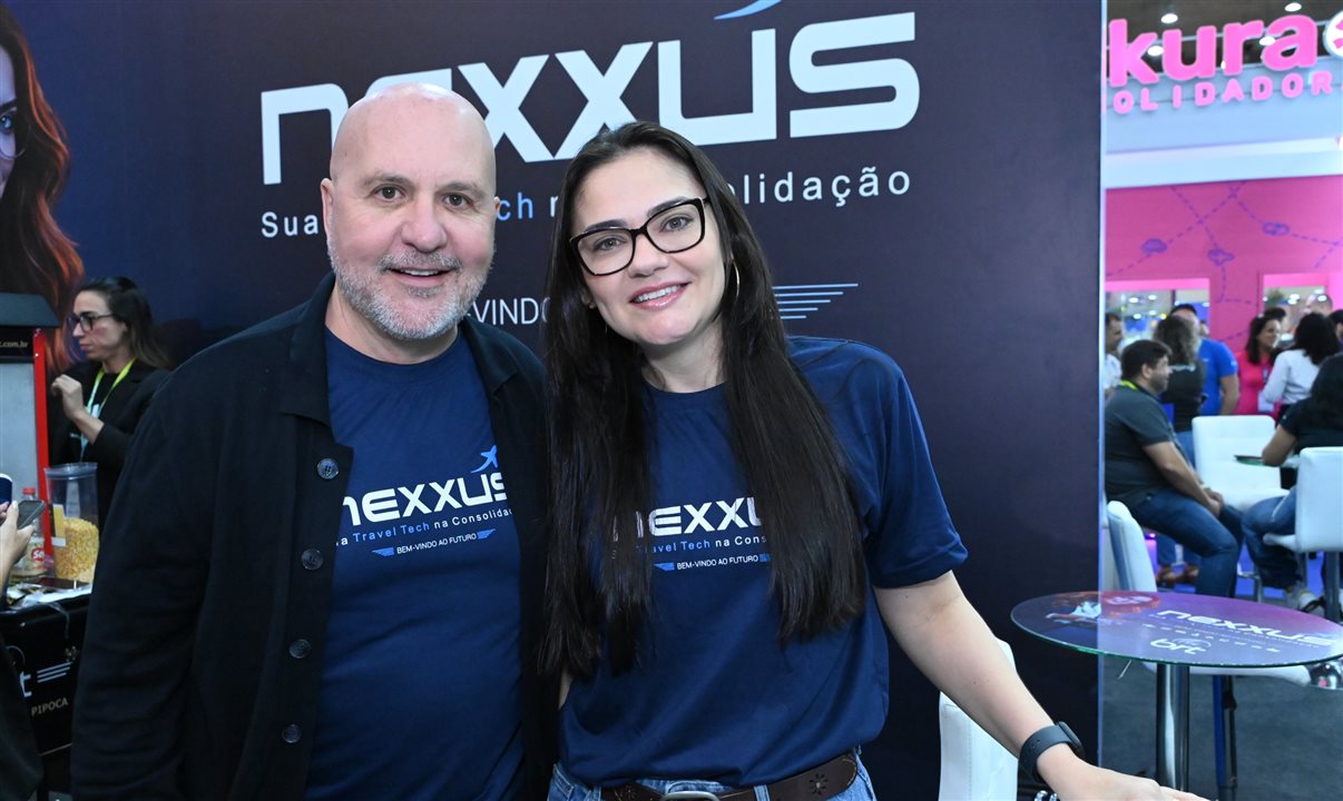 Carlos Vazquez com Rebecka Gomes