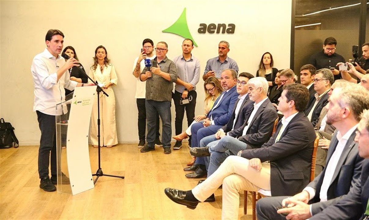 Ministro Silvio Costa Filho anunciou o novo pacote de investimentos para o aeroporto