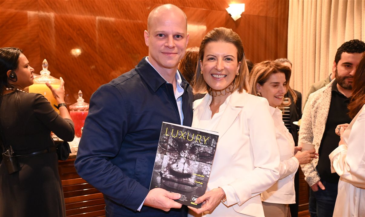 José Guilherme Alcorta, CEO da PANROTAS, com Marina Gouvêa, CEO da Primetour. Empresas são parceiras na publicação das revistas Luxury Travel