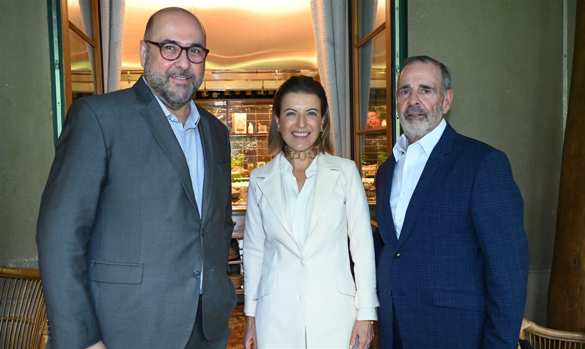 Sílvio Araújo, do Rosewood Sao Paulo, com Marina Gouvêa e Marcos Gouvêa, da Primetour