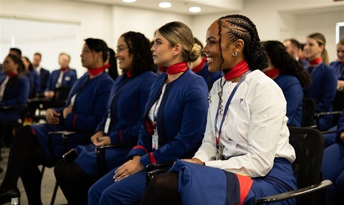 Os novos profissionais começarão a trabalhar na Latam Brasil ao longo de 2026
