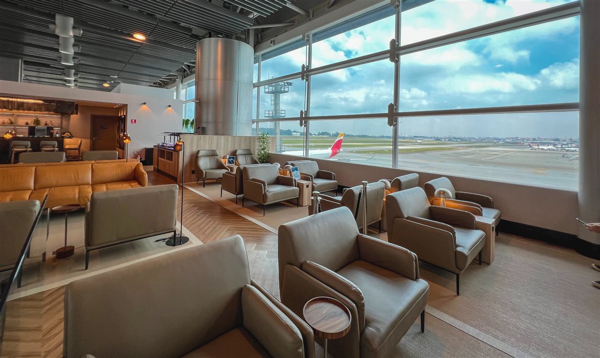 Acessos aos lounges do W Premium estarão à venda nas mais de 1,3 mil lojas da CVC