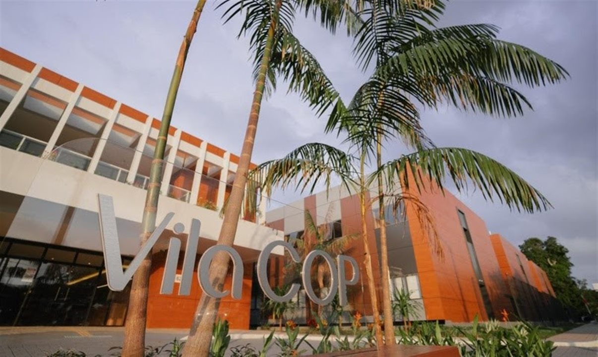 Assinado pelo Grupo DMDL em parceria com a Quadra Engenharia, o hotel soma mais de 19 mil metros quadrados