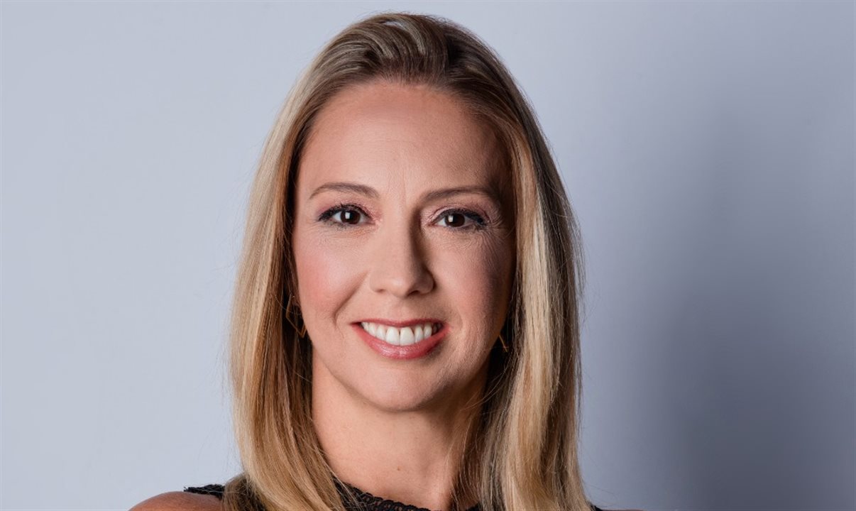 Daiane Melo entra para o time da A1