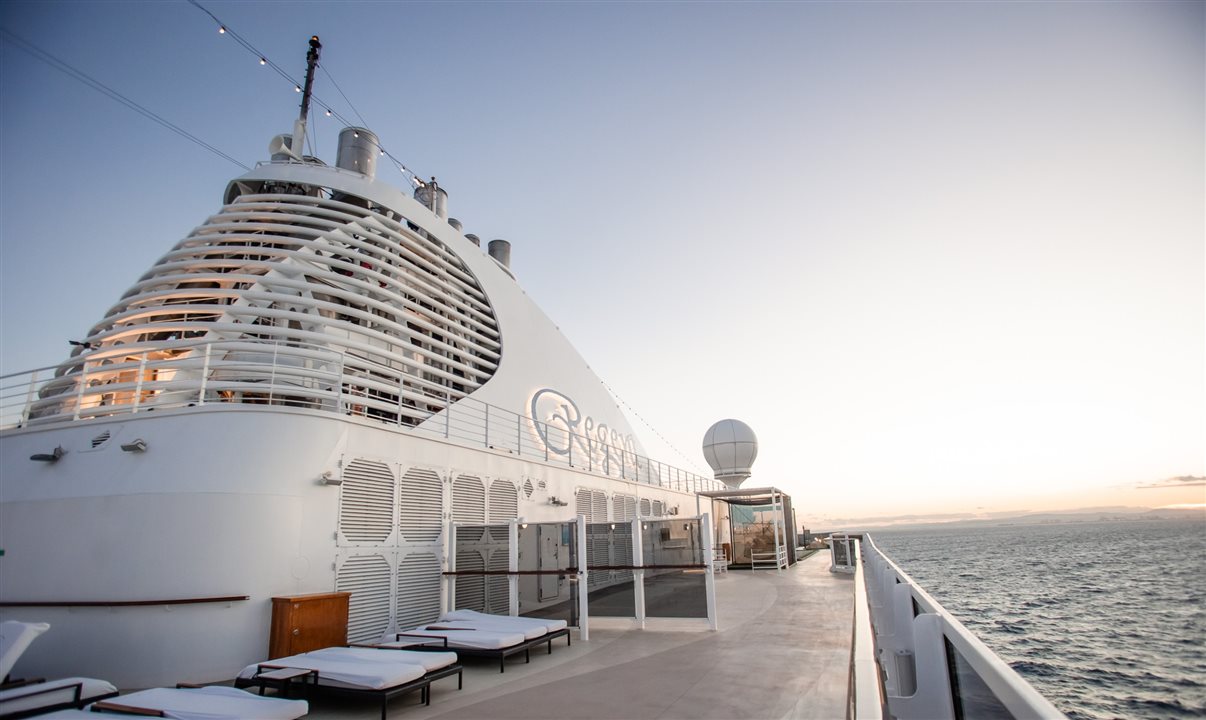 Famtour da Teresa Perez acontece a bordo do Seven Seas Grandeur