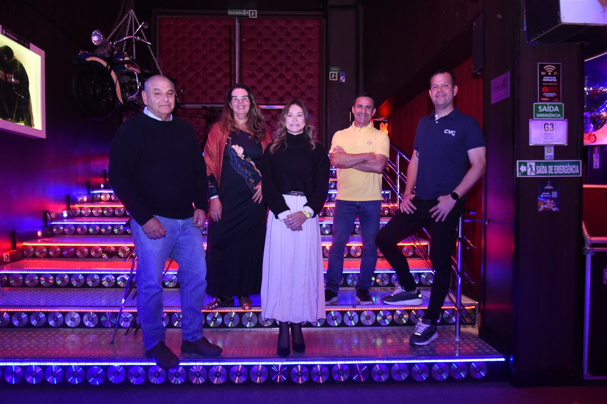 Paulo Kugelmas, da Setur-AL, Jannyne Barbosa, ABIH-AL, Marília Herrmann, da Setur-AL, Rogério Mendes e Rodrigo Galvão, da CVC