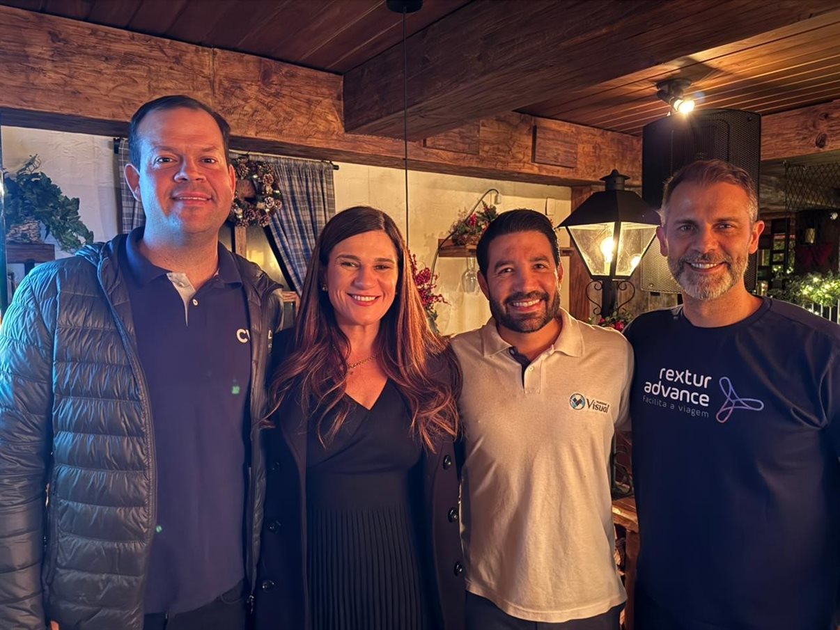 Rodrigo Galvão, da CVC Corp, Daniele Mesquita, do Turismo do Sergipe, Hugo Lagares, da Visual Turismo, e Márvio Mansur, da Rextur Advance