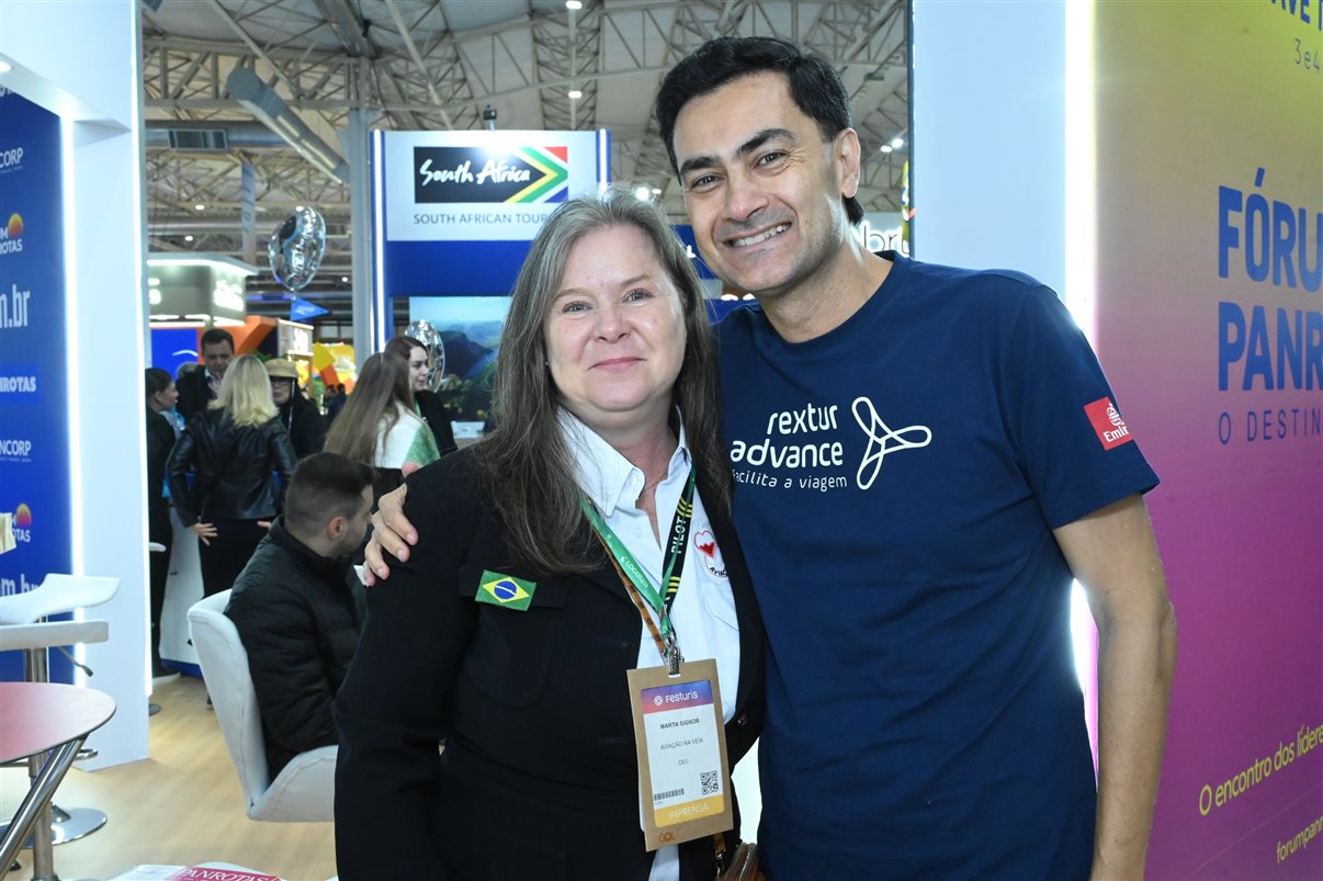 Festuris 2025 começa oficialmente em Gramado com o corte da fita por autoridades