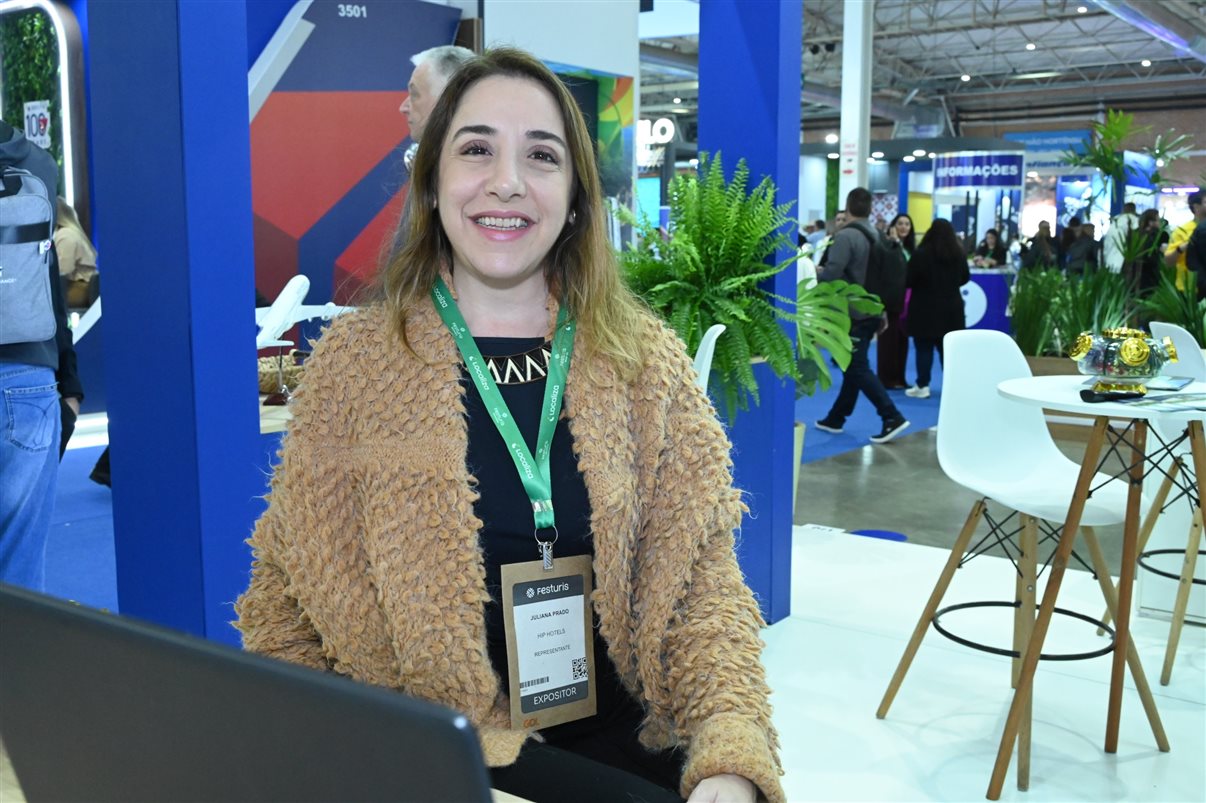 Festuris 2025 começa oficialmente em Gramado com o corte da fita por autoridades