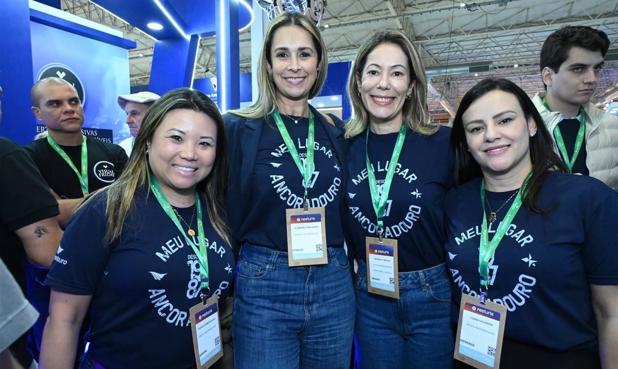 Cássia Shimabukuro, Clarissa Cavalheiro, Andreza Lubatsch e Luana Fagundes, do Grupo Ancoradouro