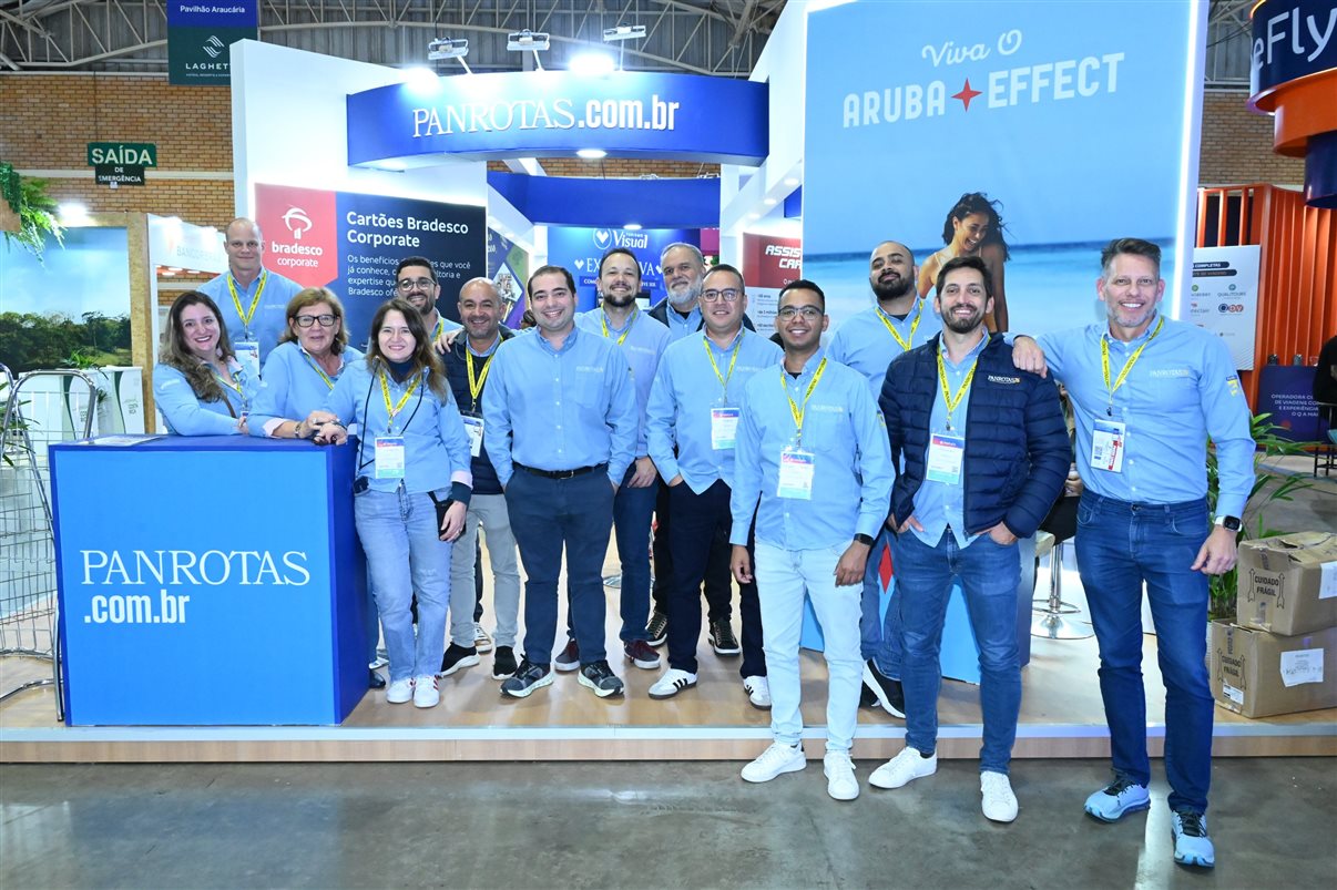 Equipe da PANROTAS no Festuris 2025