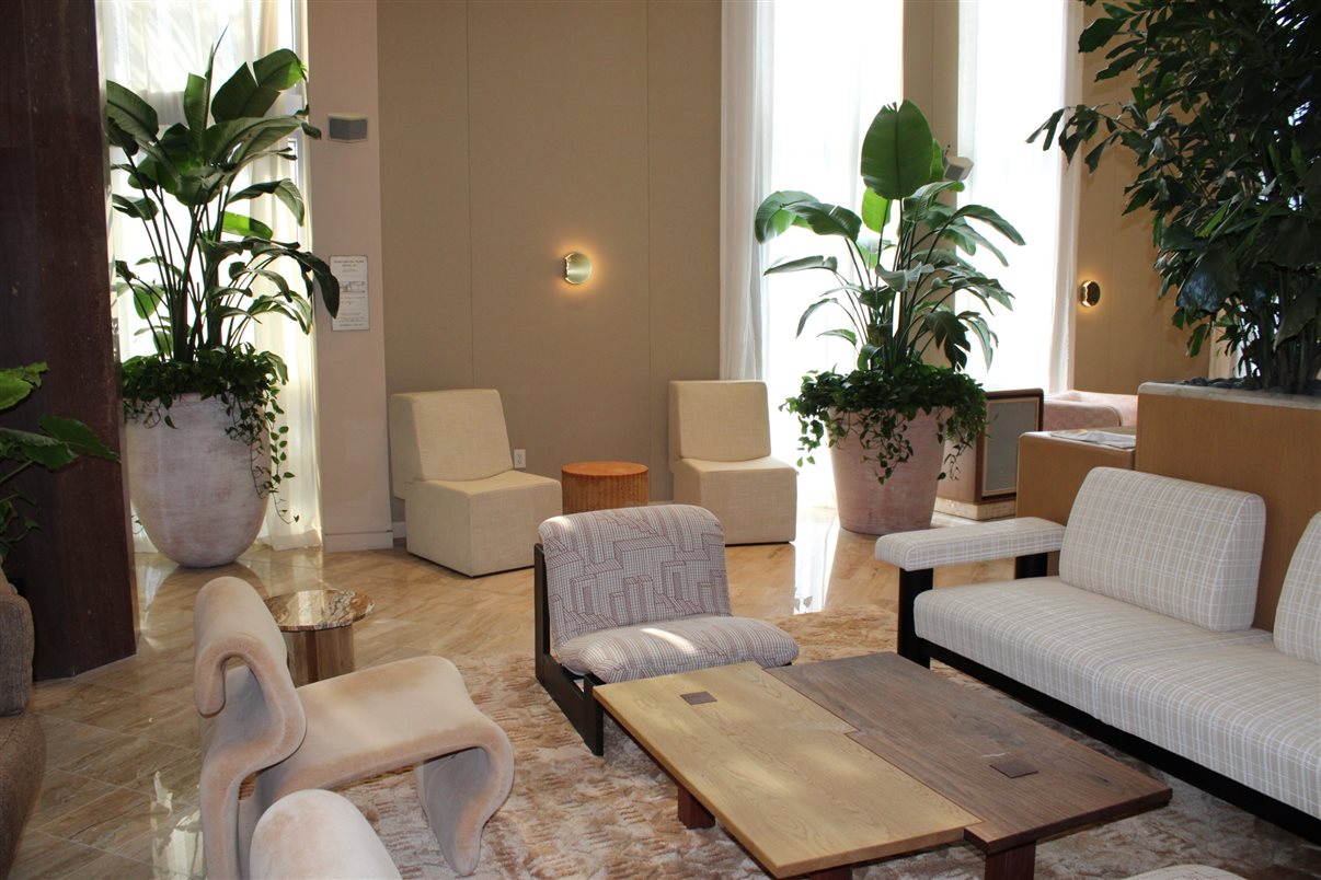 Caminho para lobby do hotel