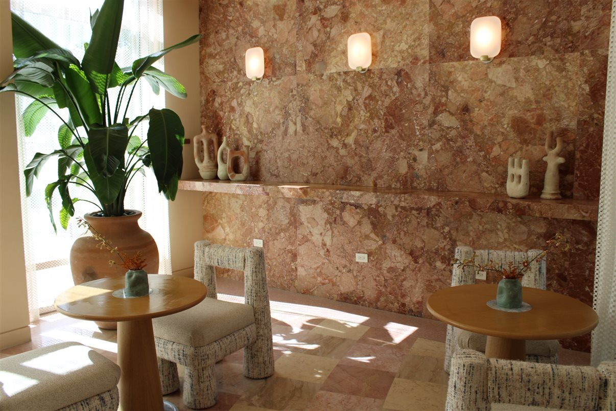 Caminho para lobby do hotel