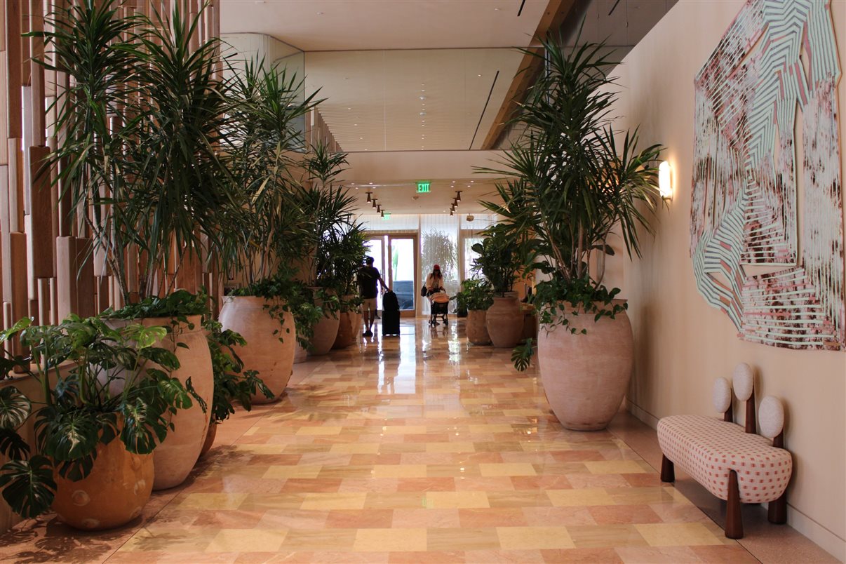 Caminho para lobby do hotel