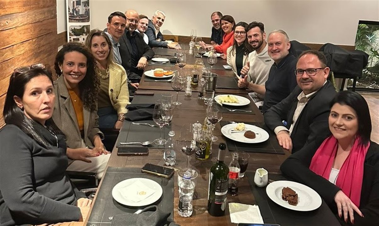 Encontro, realizado no restaurante NB Steak, contou com a presença do CEO da Cruise America, Randall Smalley, e de Oskar Kedor e Michelle Tonon, da Mobility