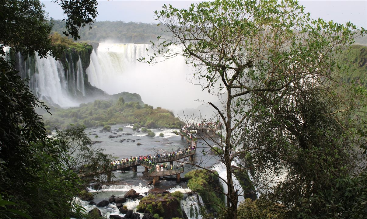 Passarela das Cataratas do Iguaçu será praticamente duplicada de tamanho em comprimento e largura