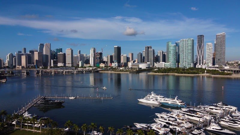 Foram 28,2 milhões de visitantes no Condado de Miami-Dade, aumento de 4,5% ano a ano