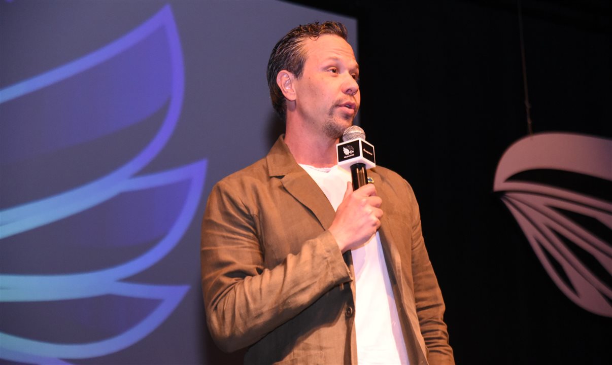 Reis falou sobre o trabalho da Embratur para conquistar turistas utilizando as mídias sociais