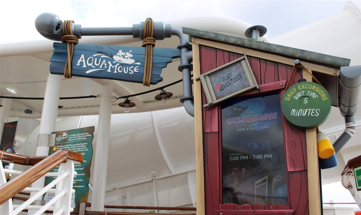 O toboágua AquaMouse