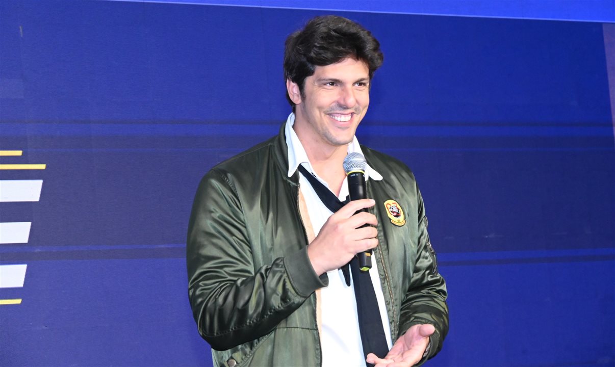 Humorista Rafael Infante deu o pontapé inicial no MOVE