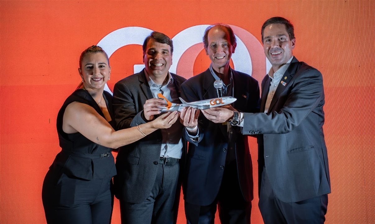 Natália Pontes, gerente da Gol do Aeroporto de Fortaleza; Marcos Almeida, gerente Comercial da Gol, Marcos Tognato, especialista em Relações Institucionais da Gol; e Eduardo Bismarck, secretário do Turismo do Ceará